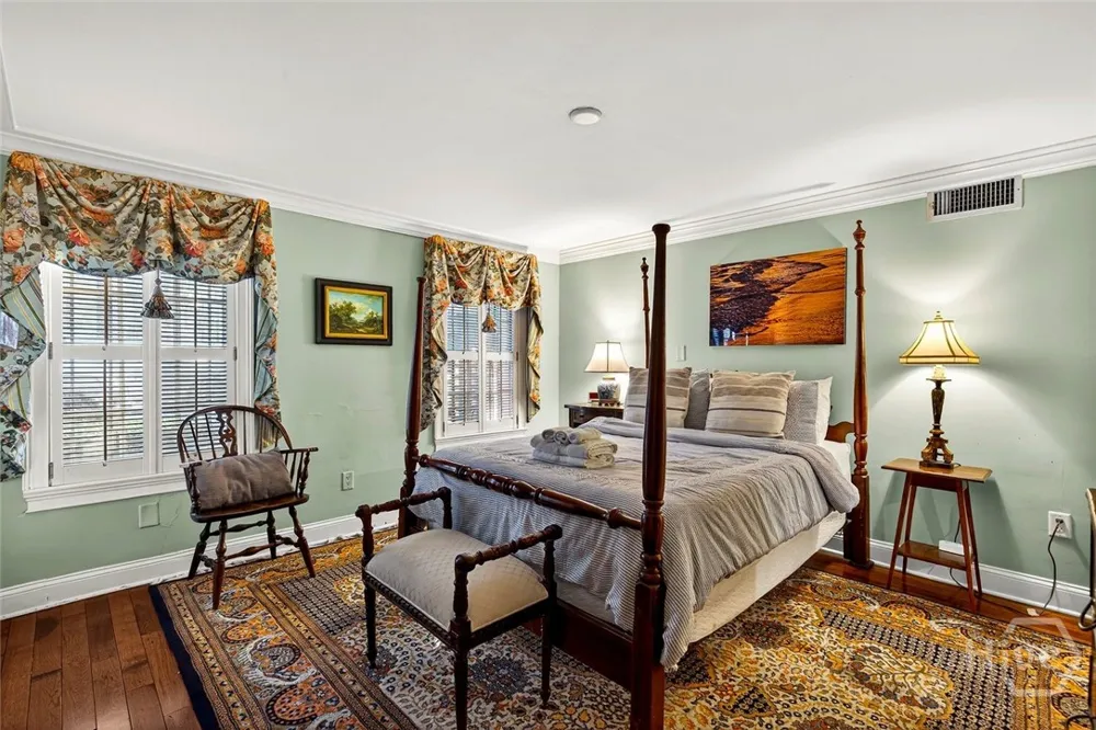 208 E Liberty Street Savannah, GA 31401