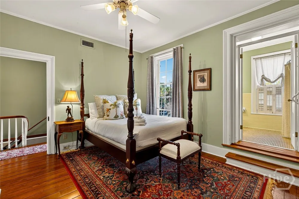 208 E Liberty Street Savannah, GA 31401