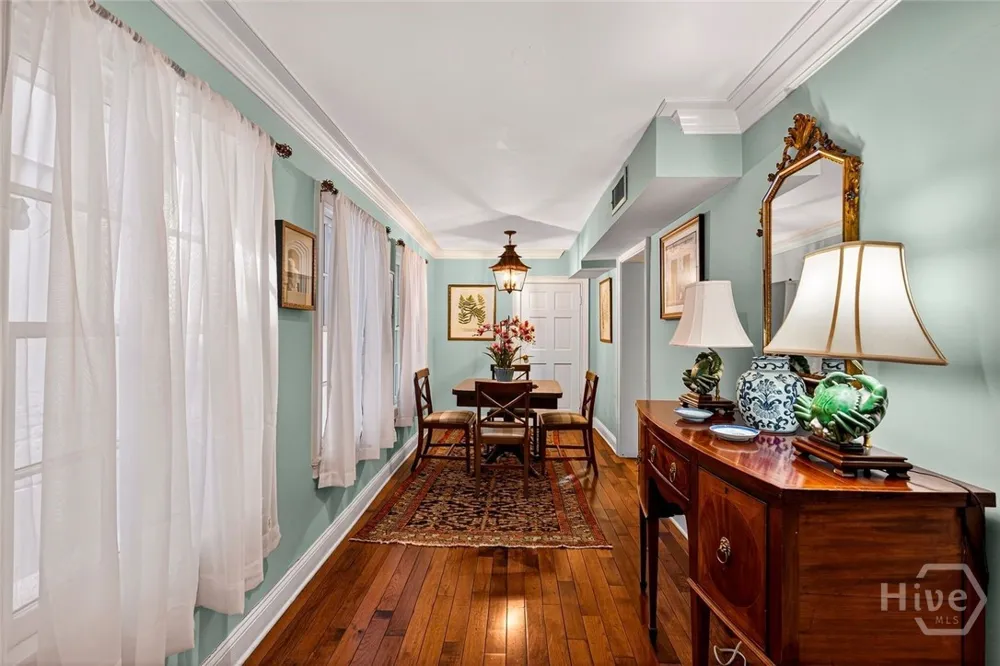 208 E Liberty Street Savannah, GA 31401