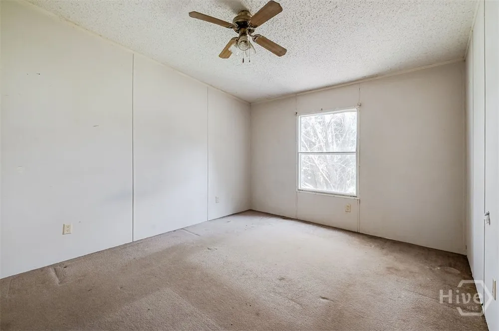 6477 Aruba Road Claxton, GA 30417