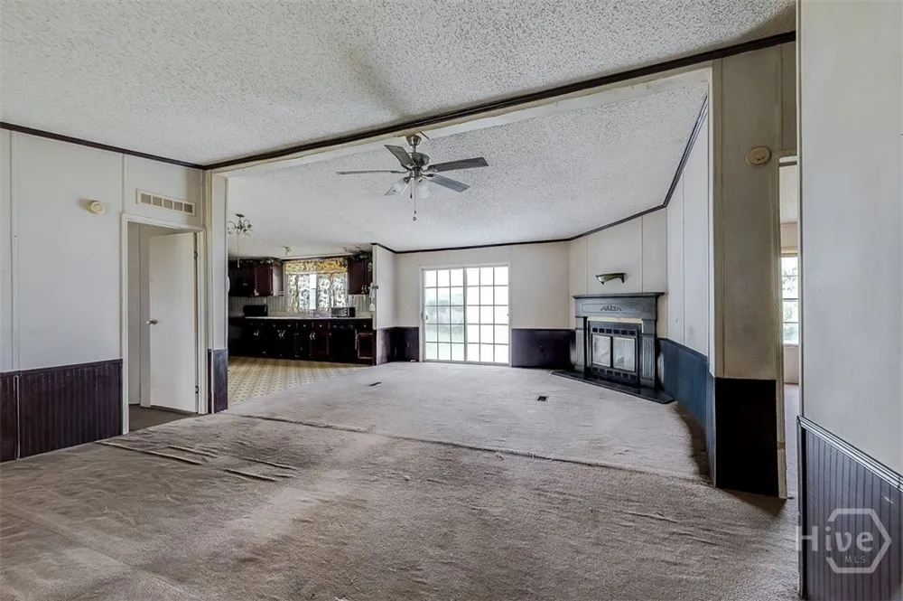 6477 Aruba Road Claxton, GA 30417