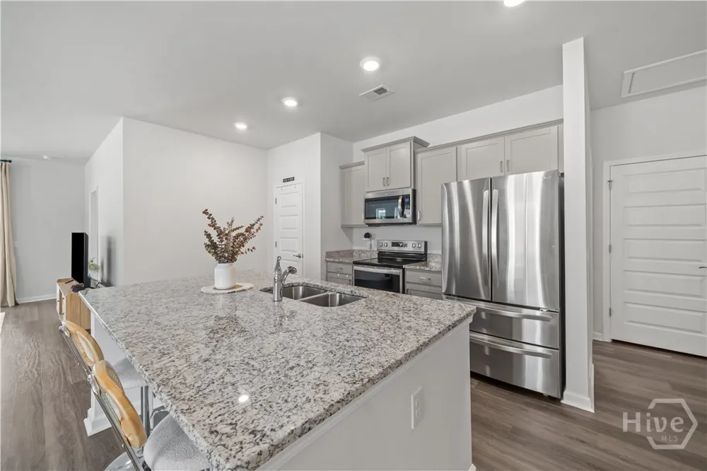 182 Holloway Hill Pooler, GA 31322