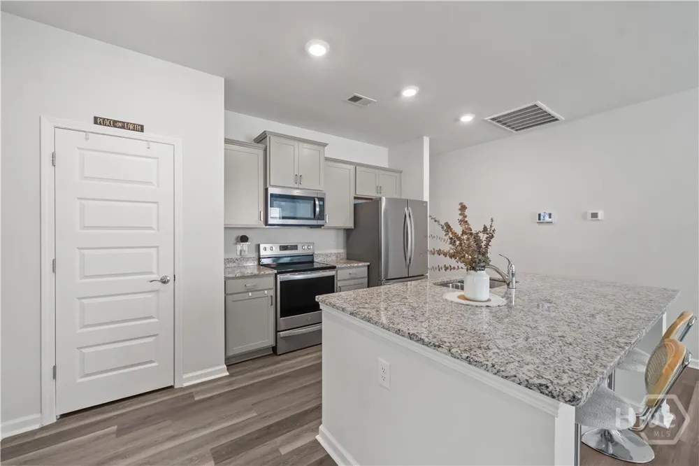 182 Holloway Hill Pooler, GA 31322