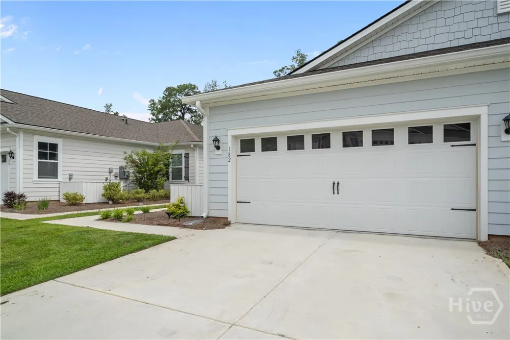 182 Holloway Hill Pooler, GA 31322