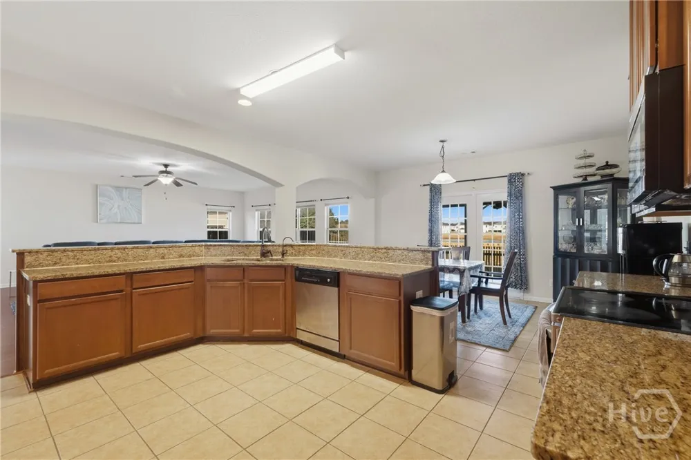 16 Telford Street Savannah, GA 31407