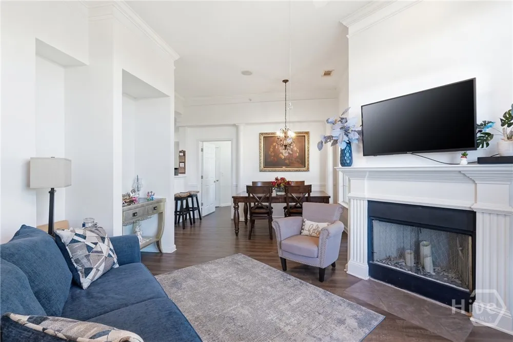 2837 Whitemarsh Way Savannah, GA 31410
