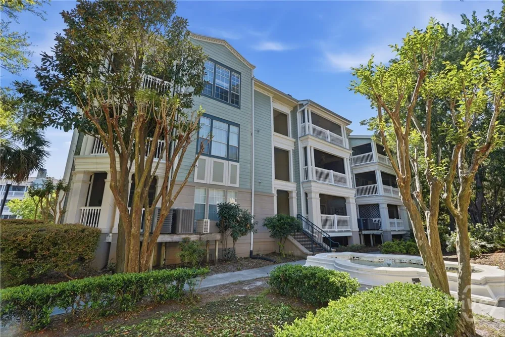 2837 Whitemarsh Way Savannah, GA 31410