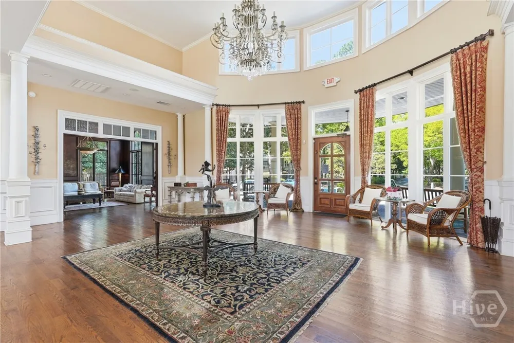 2837 Whitemarsh Way Savannah, GA 31410