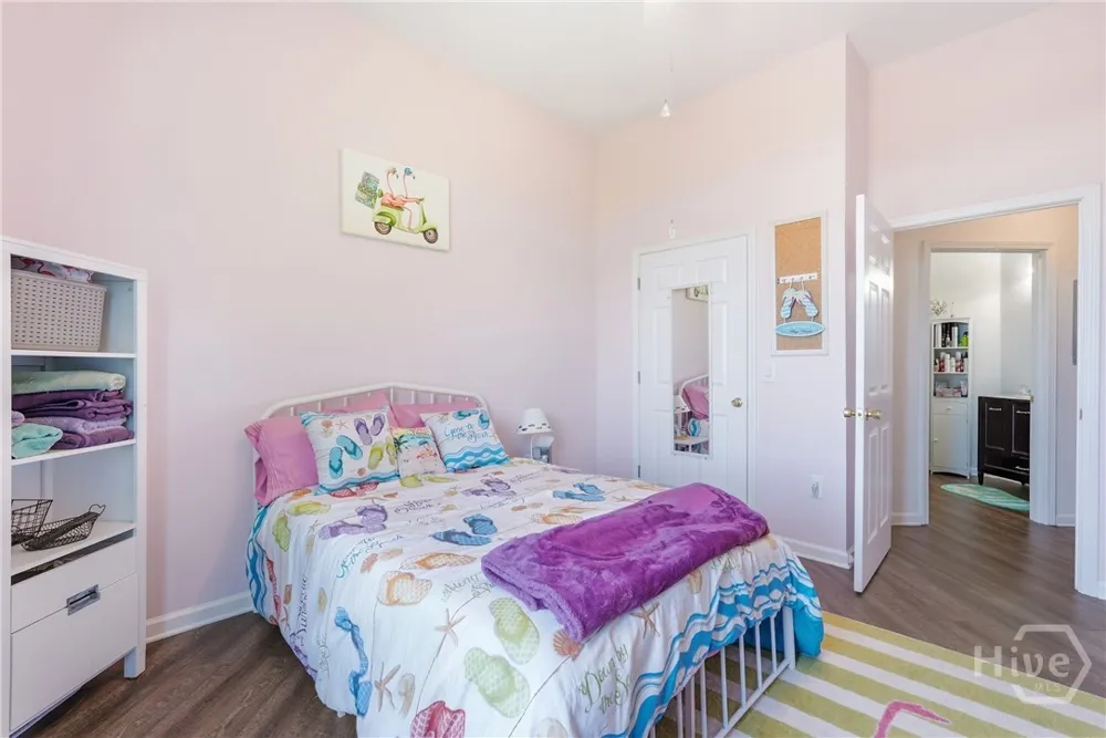 2837 Whitemarsh Way Savannah, GA 31410