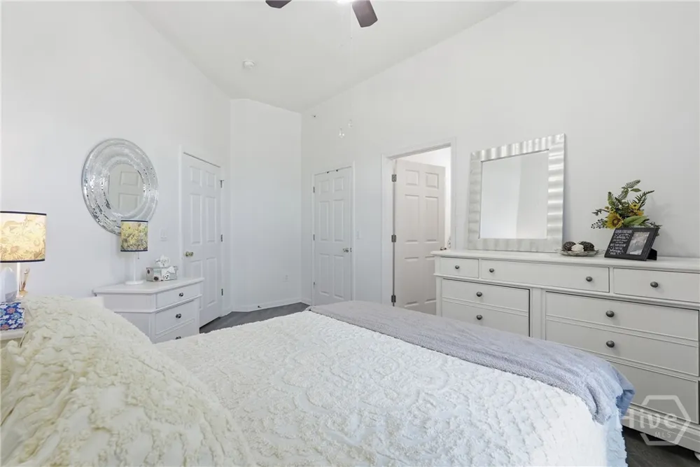 2837 Whitemarsh Way Savannah, GA 31410