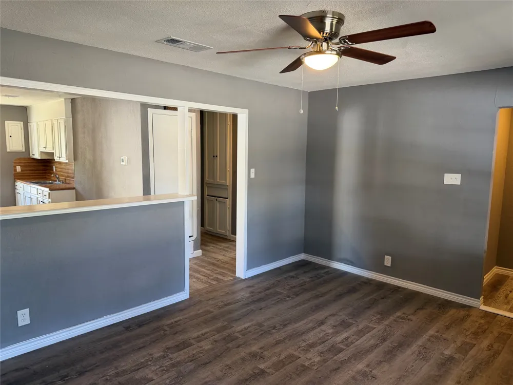 2111 SE 19th Street Mineral Wells, TX 76067