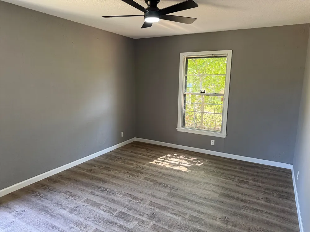 2111 SE 19th Street Mineral Wells, TX 76067