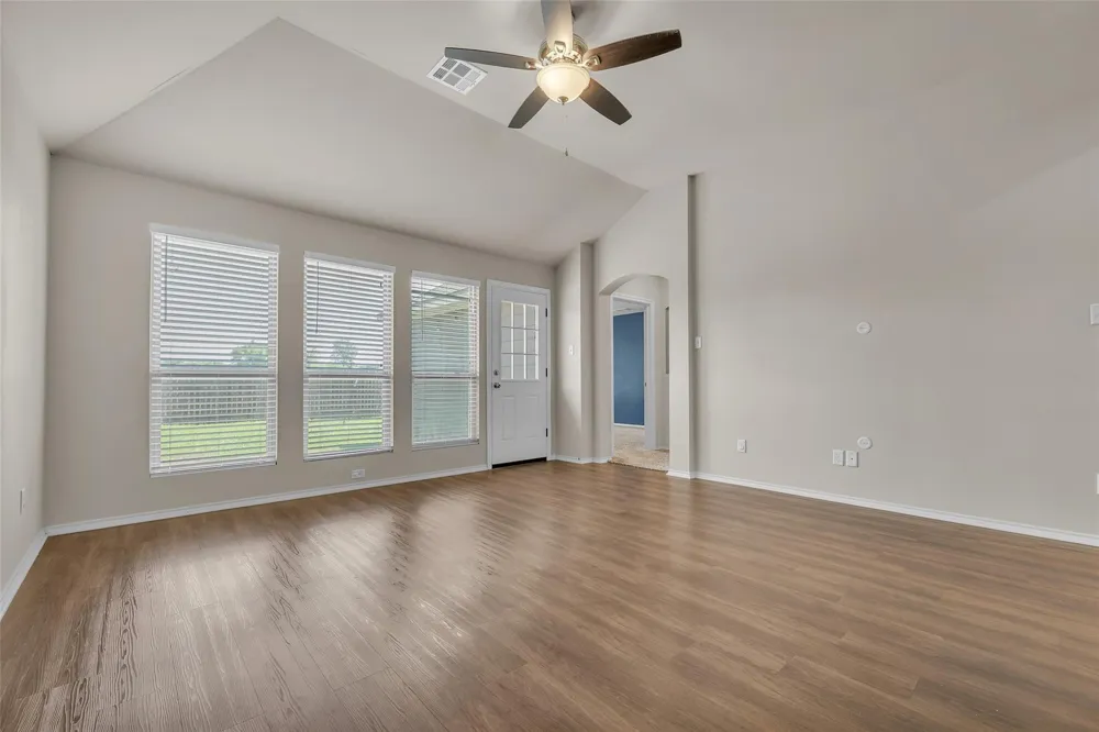 5245 Sagewood Drive College Station, TX 77845