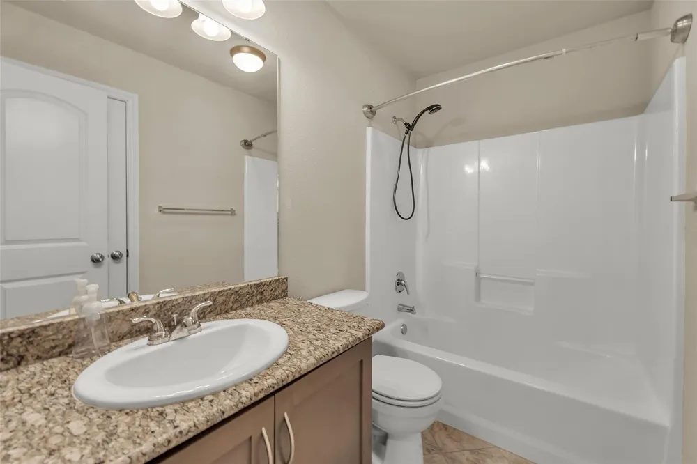5245 Sagewood Drive College Station, TX 77845