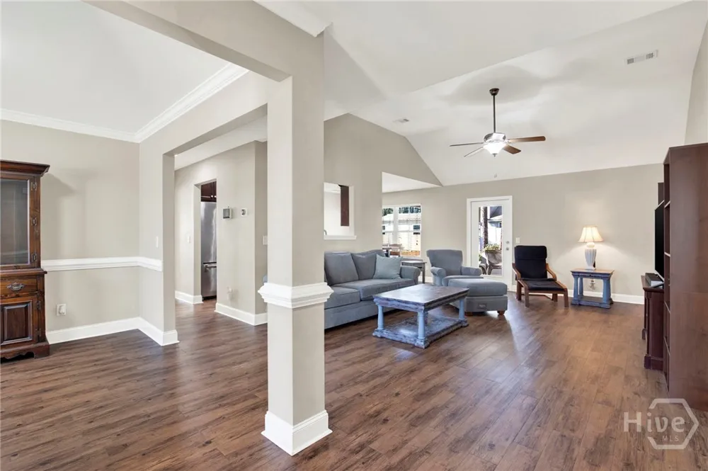 202 Beaubrook Boulevard Springfield, GA 31329
