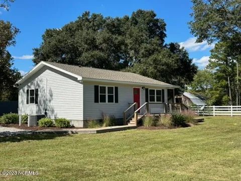 1520 Hickman Road NW