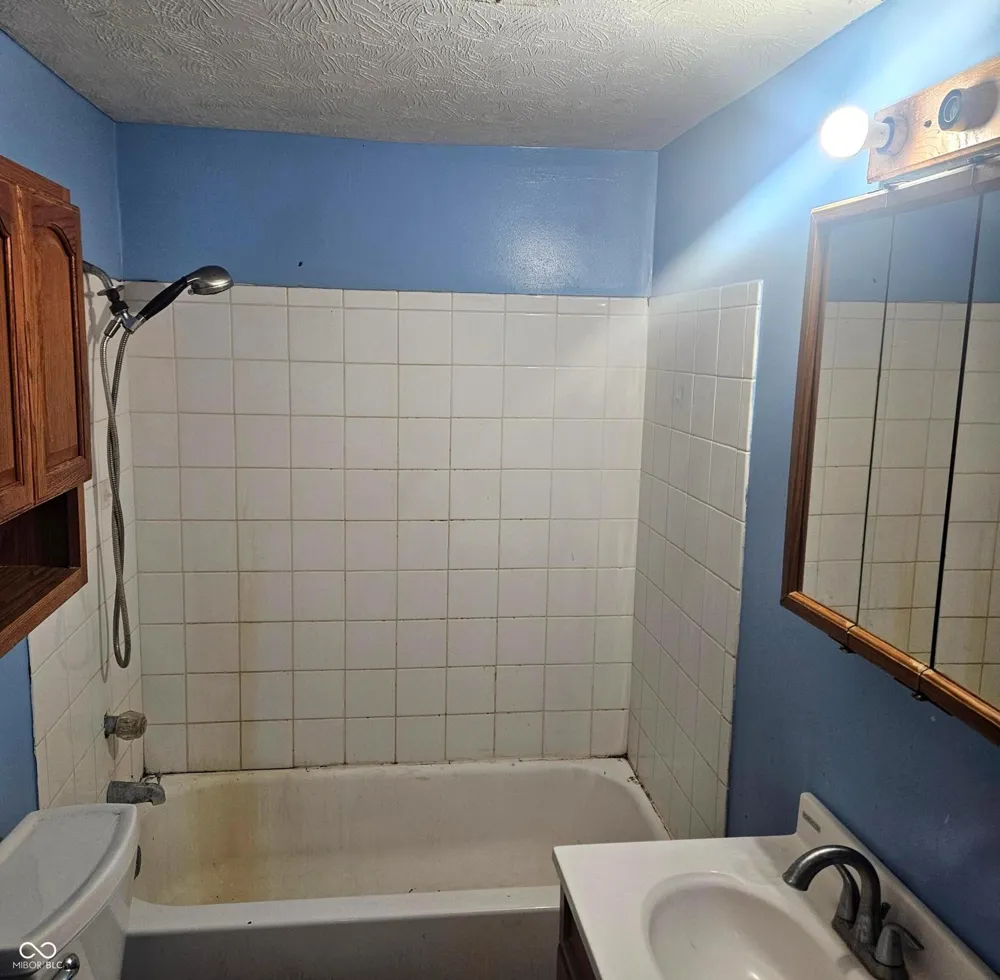 4106 W 600 S Shelbyville, IN 46176