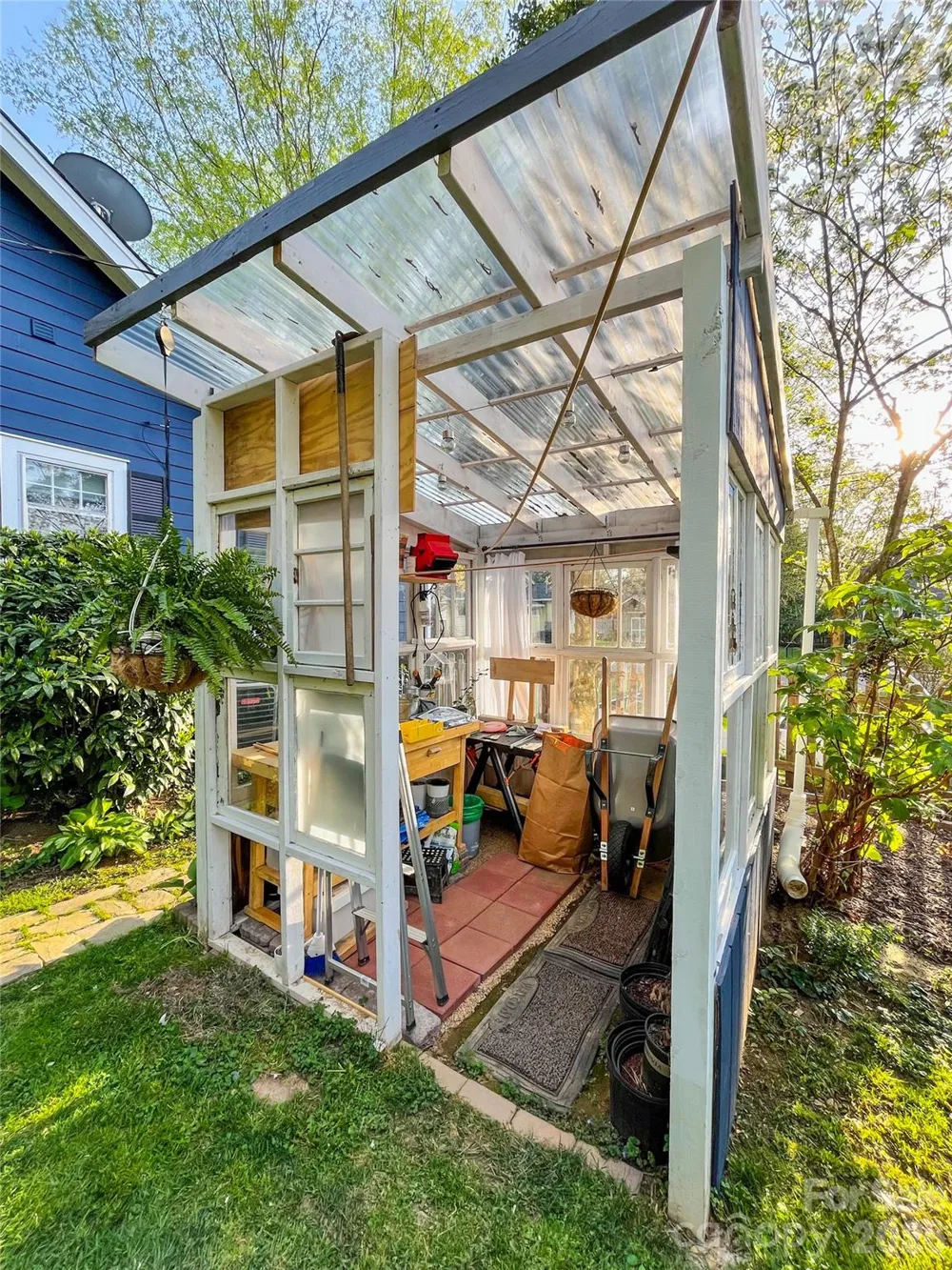 271 Brook Street Waynesville, NC 28786