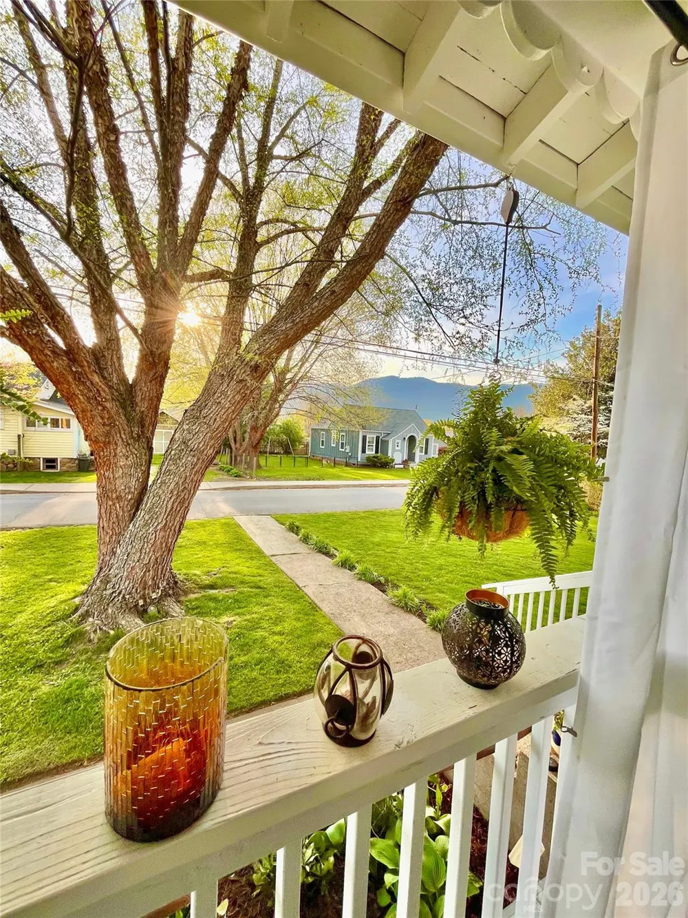 271 Brook Street Waynesville, NC 28786