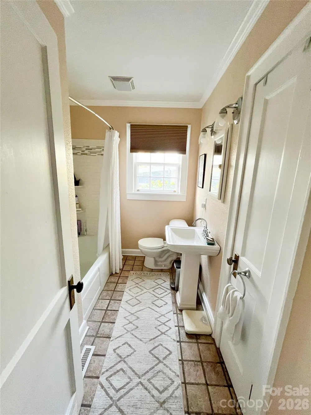 271 Brook Street Waynesville, NC 28786