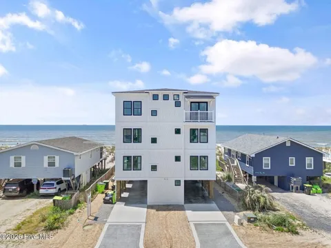923 E Beach Drive