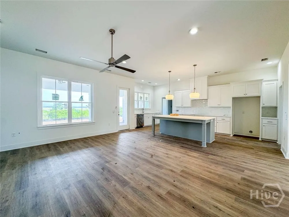 1243 Kyles Loop NE Townsend, GA 31331
