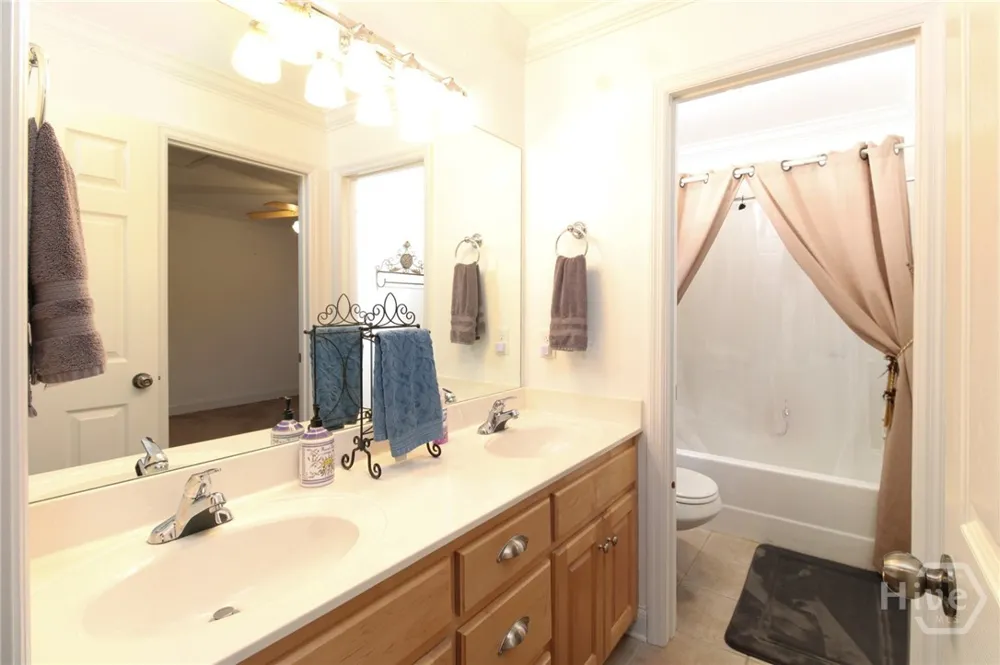 1051 Spring Creek Drive Bishop, GA 30621
