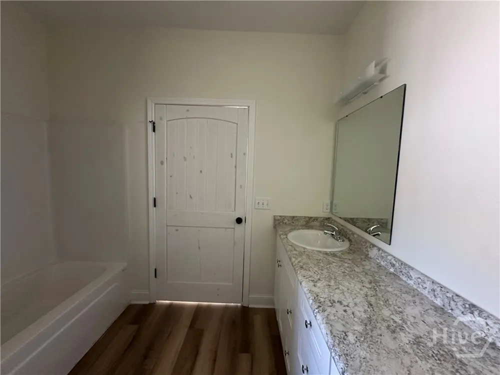 373 Carter #B Allenhurst, GA 31301