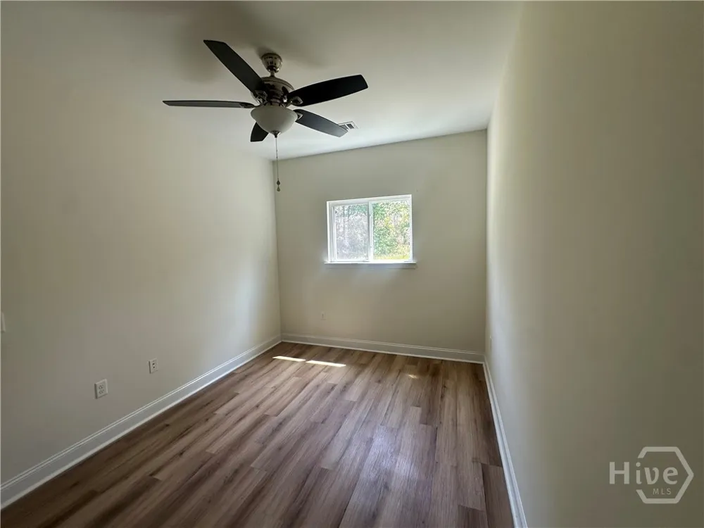373 Carter #B Allenhurst, GA 31301