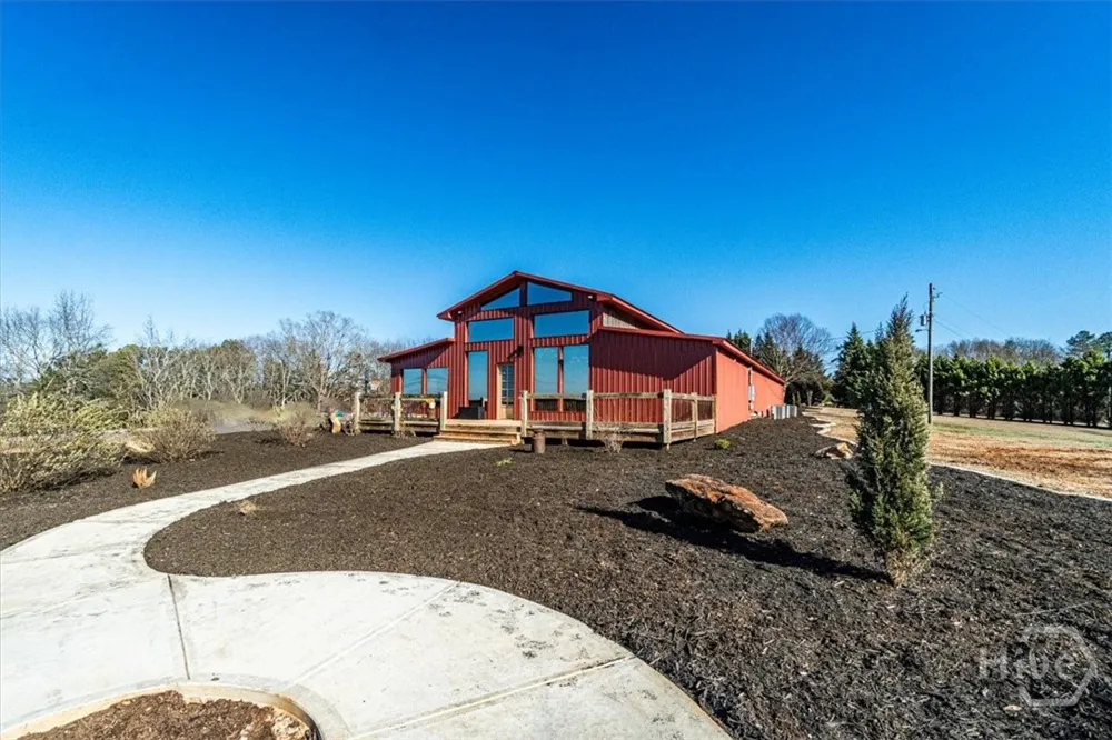 284 Snow Farm Road Hull, GA 30646