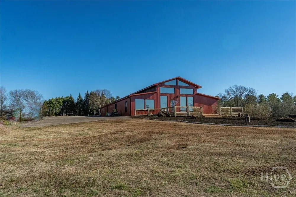 284 Snow Farm Road Hull, GA 30646