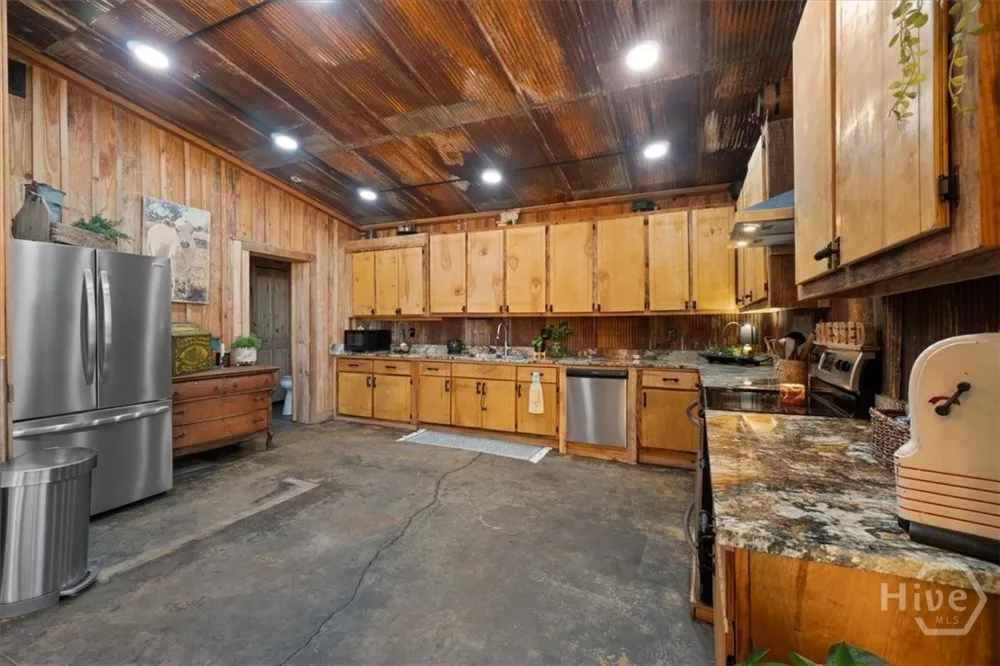 284 Snow Farm Road Hull, GA 30646