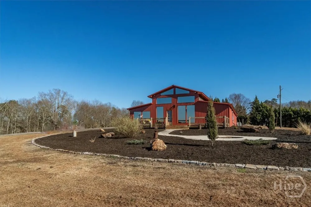 284 Snow Farm Road Hull, GA 30646