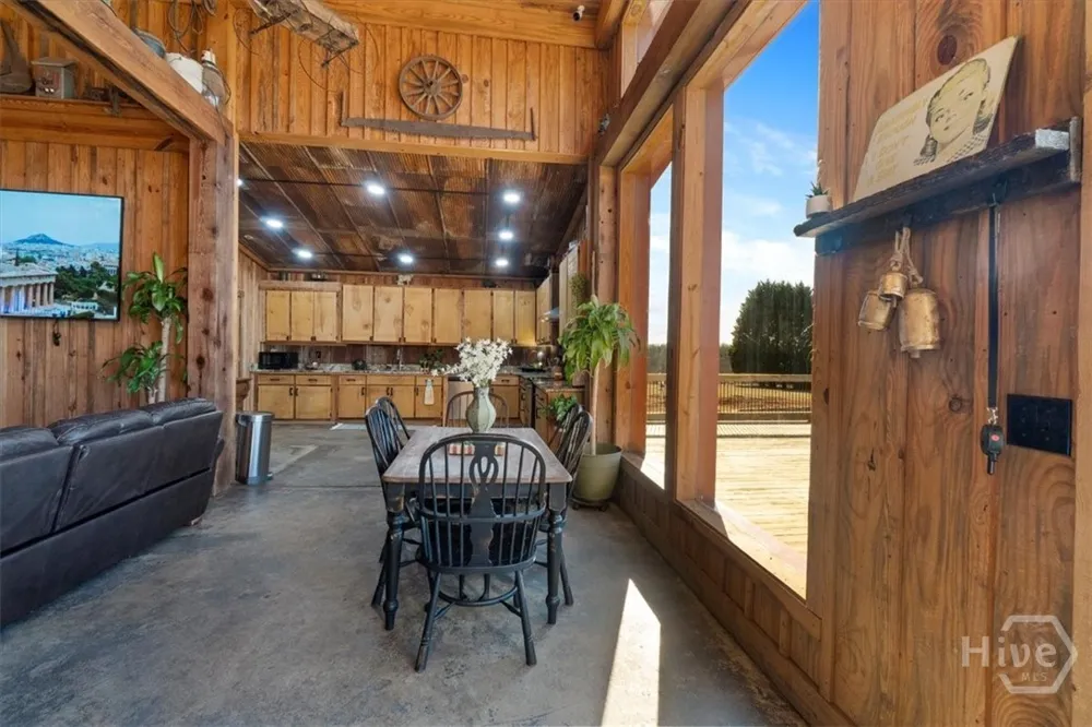 284 Snow Farm Road Hull, GA 30646