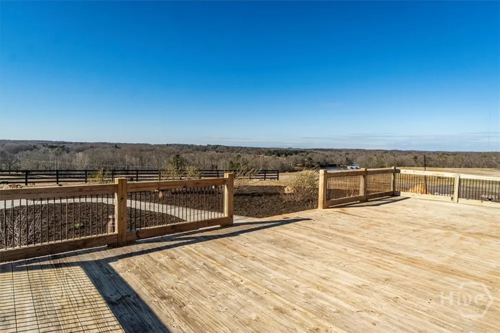 284 Snow Farm Road Hull, GA 30646