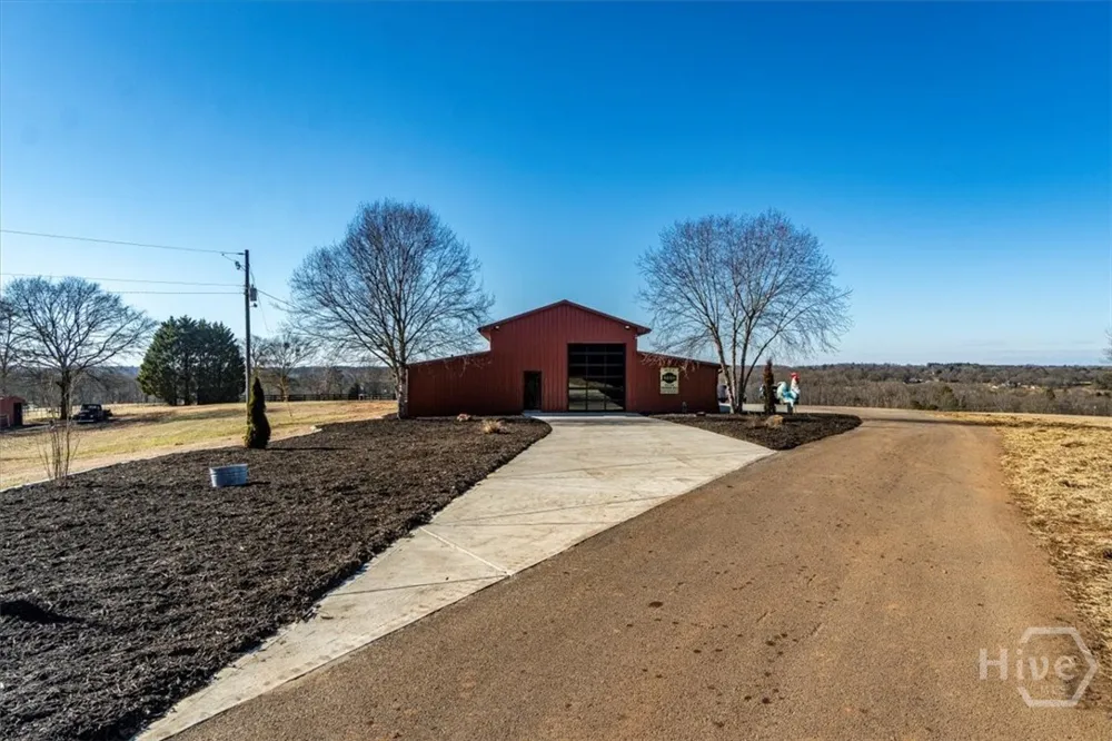 284 Snow Farm Road Hull, GA 30646