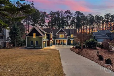 212 Northlake Drive