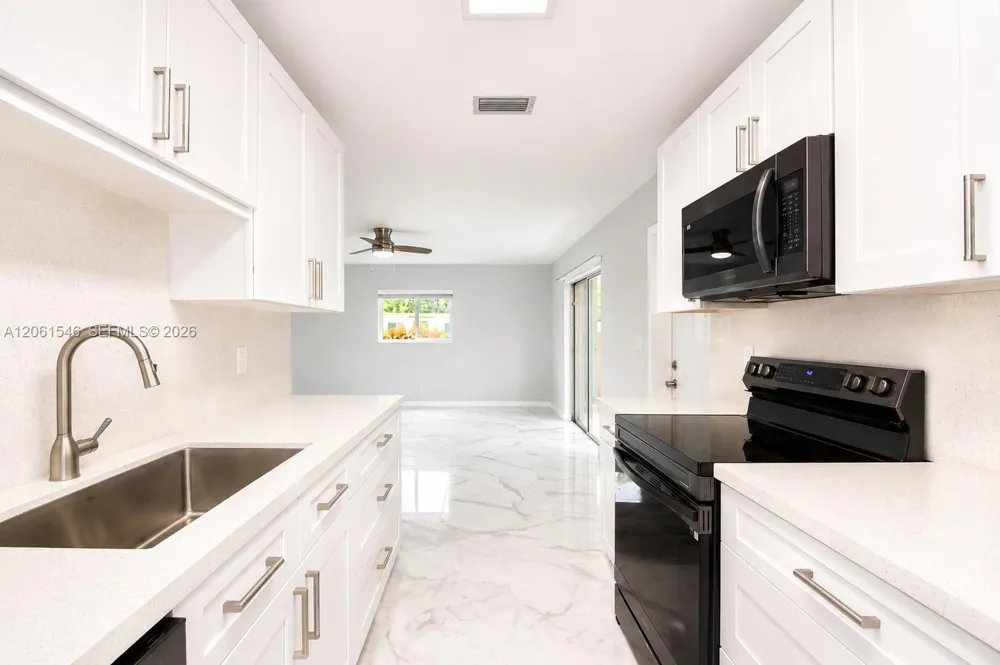 2611 SW 13th Ave #1-2 Fort Lauderdale, FL 33315