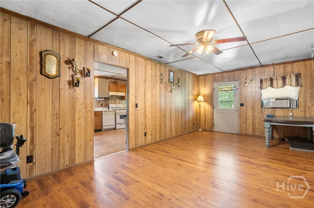 717 Noel C Conaway Road Guyton, GA 31312