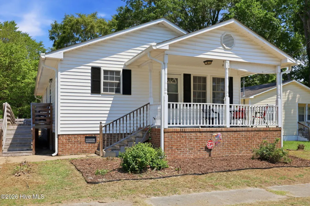 810 E Saint John Street Tarboro, NC 27886
