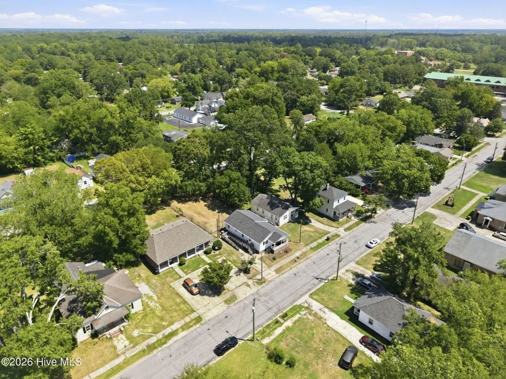 810 E Saint John Street Tarboro, NC 27886