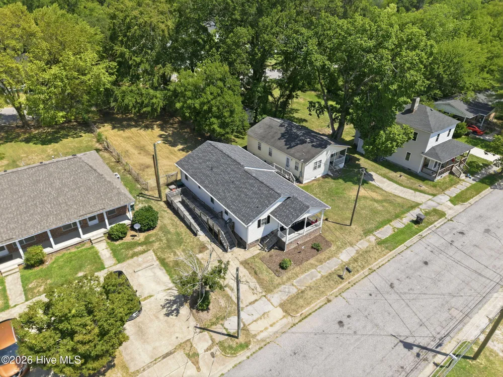 810 E Saint John Street Tarboro, NC 27886