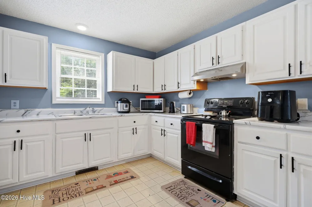 810 E Saint John Street Tarboro, NC 27886