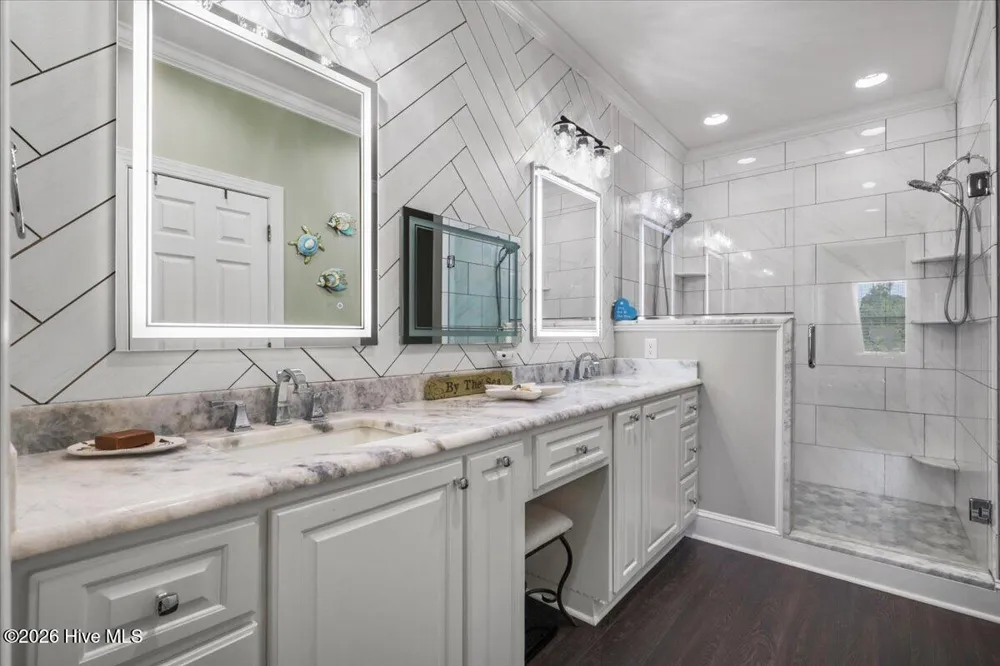 105 Pointe Drive La Grange, NC 28551