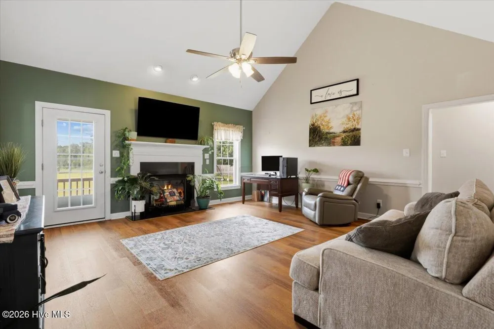105 Pointe Drive La Grange, NC 28551