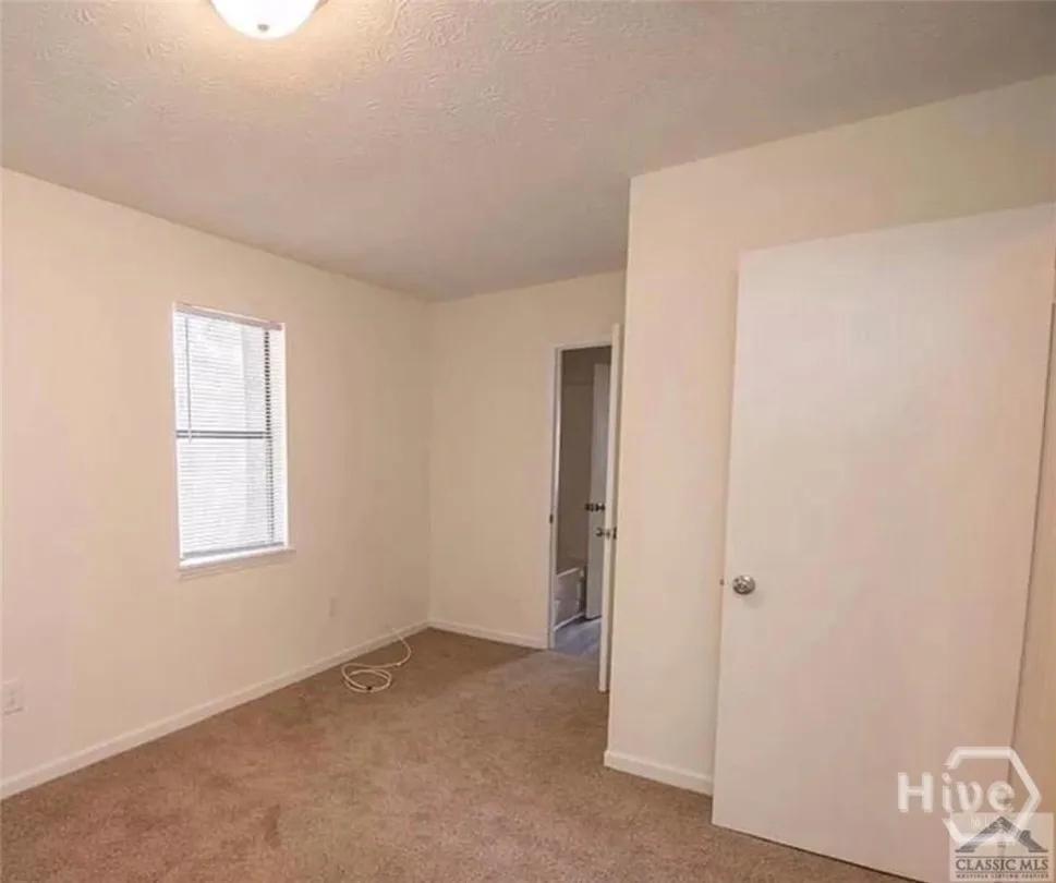 1627 Beaverdam Road Winterville, GA 30683