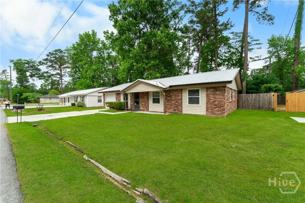 320 W Whatley Street Pooler, GA 31322