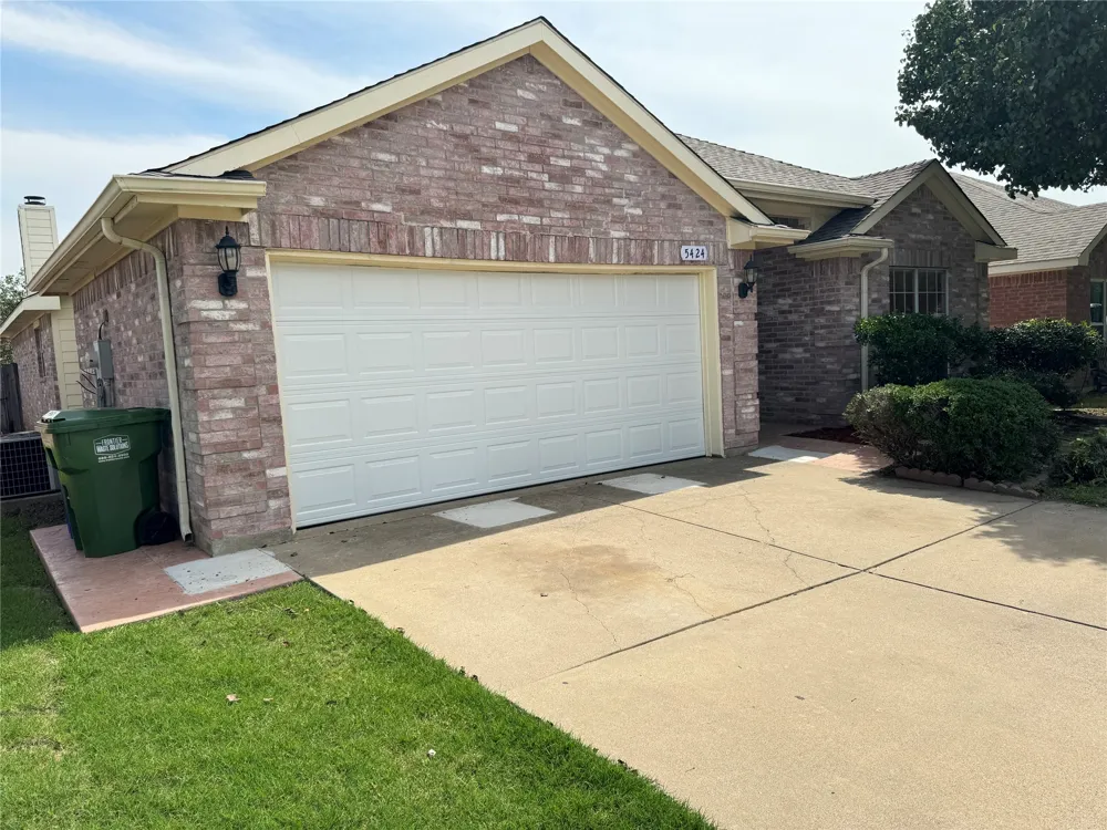 5424 Caribou Ridge Drive Watauga, TX 76137