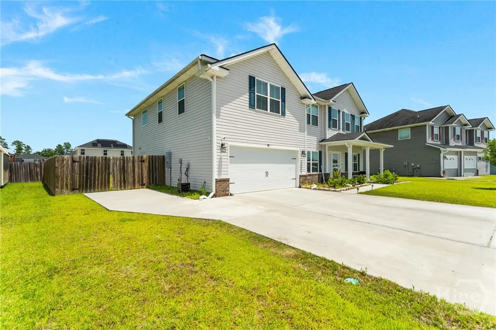 553 Thorp Circle Flemington, GA 31313