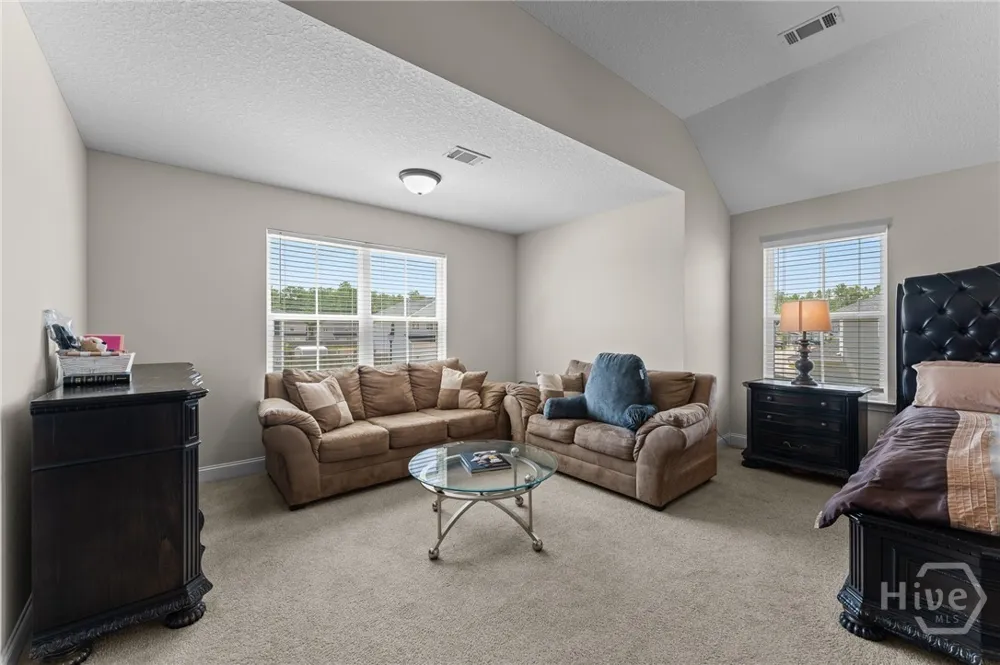 553 Thorp Circle Flemington, GA 31313